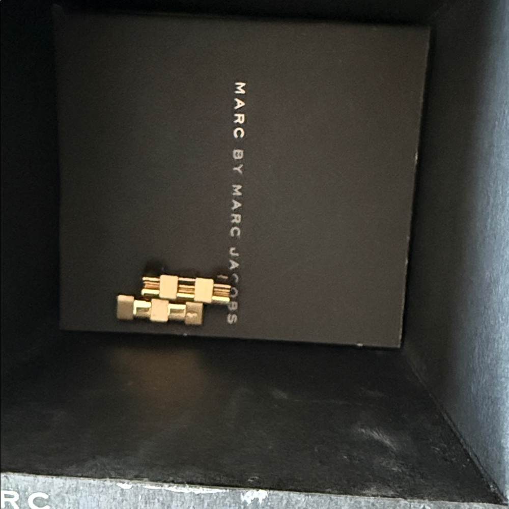 Marc Jacobs Gold-Tone Square Watch - Picture 5 of 5